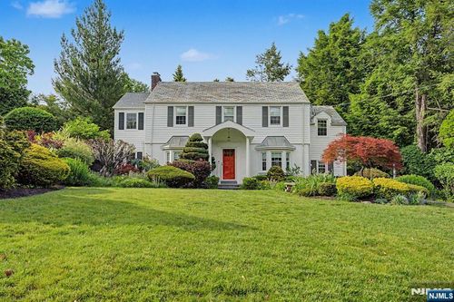 109 Windsor Rd, Tenafly, NJ, 07670-2615 | Card Image