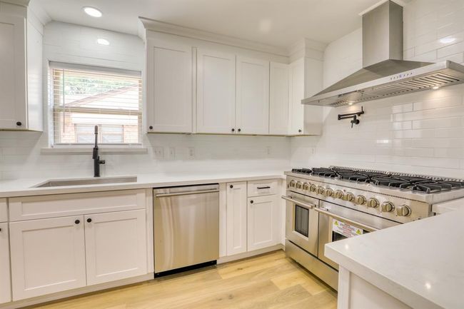 2519 Parana Dr, House other with 3 bedrooms, 2 bathrooms and 2 parking in Houston TX | Image 15