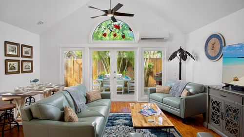 4 Aronovitz Ln, Key West, FL, 33040-6524 | Card Image