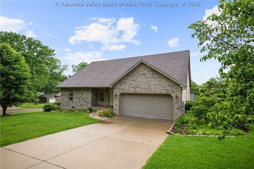 91 Dominic Dr, Scott Depot, WV, 25560-9355 | Card Image