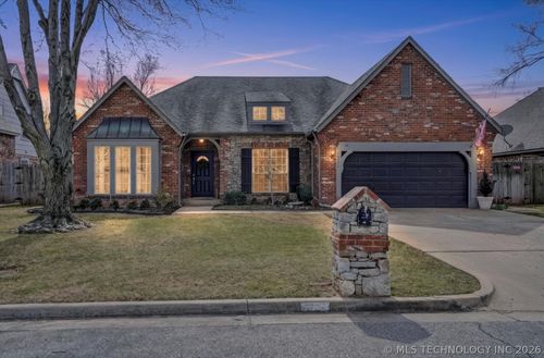 2934 E 101st Pl, Tulsa, OK, 74137-5641 | Card Image