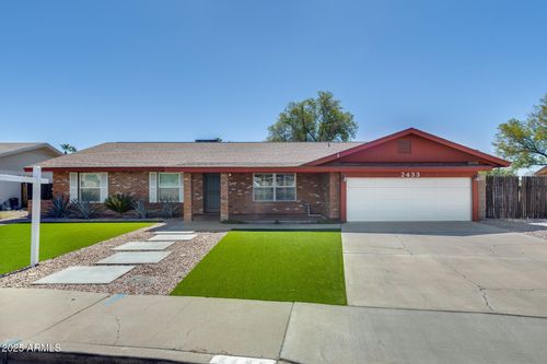 2433 E Enrose St, Mesa, AZ, 85213-6014 | Card Image