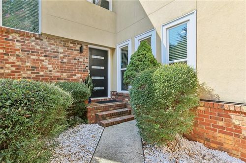 6118 Barfield Rd, Sandy Springs, GA, 30328-4301 | Card Image