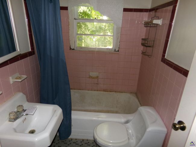 9533 Us Highway 80 W, House other with 3 bedrooms, 1 bathrooms and null parking in Culloden GA | Image 17