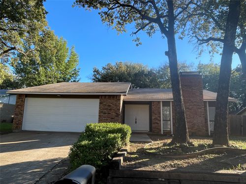 3732 Pinewood St, Bedford, TX, 76021-5124 | Card Image