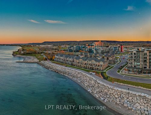 16 Place Polonaise Drive Place Polonaise Dr, Grimsby, ON, L3M0H3 | Card Image