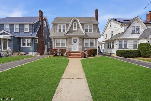 27 Reservoir Pl, Belleville, NJ, 07109-2111 | Card Image