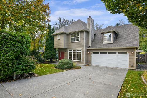 910 31st Pl, Bellingham, WA, 98225-6964 | Card Image