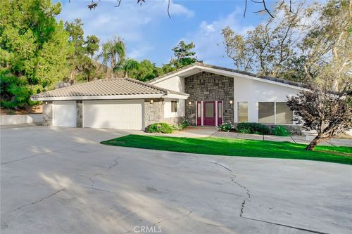 5385 Park Ln, San Bernardino, CA, 92404 | Card Image