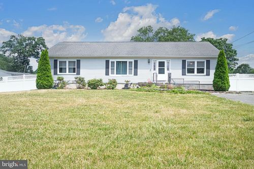 208 W Arctic Ave, MINOTOLA, NJ, 08341-1125 | Card Image