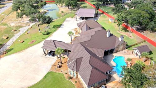 157 Bucks Ln, La Vernia, TX, 78121-5722 | Card Image