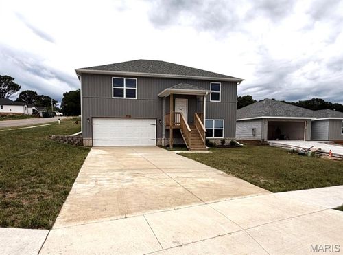815 Shorthorn Ln, Marshfield, MO, 65706-5510 | Card Image
