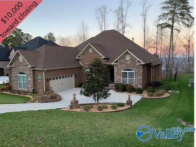 42 Bluff View Drive, House other with 5 bedrooms, 3 bathrooms and null parking in Huntsville AL | Image 1