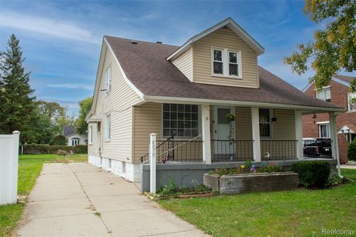 8070 Dale, Center Line, MI, 48015-1528 | Card Image