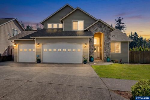 2651 Oak Ridge St Nw, Albany, OR, 97321-1070 | Card Image