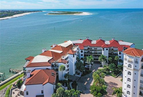 601-601 La Peninsula Blvd, NAPLES, FL, 34113-4042 | Card Image