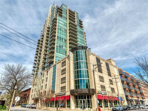 1204-4909 Laclede Ave, Saint Louis, MO, 63108-1428 | Card Image