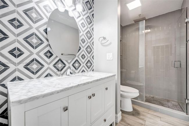 2407 - 3325 Carambola Cir S, Condo with 2 bedrooms, 3 bathrooms and null parking in Coconut Creek FL | Image 19