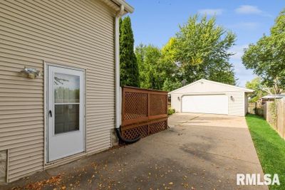 2018 29 Th Street, House other with 3 bedrooms, 1 bathrooms and null parking in Rock Island IL | Image 2