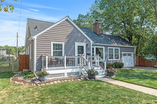 4128 Yates Ave N, Robbinsdale, MN, 55422-1647 | Card Image