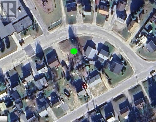 8 Wenonah Dr, Manitouwadge, ON, P0T2C0 | Card Image