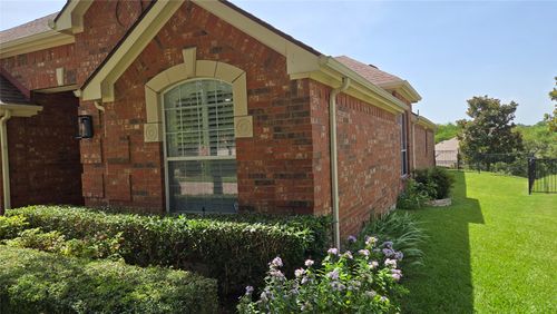 816 Mustang Dr, Fairview, TX, 75069-1987 | Card Image