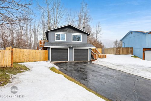 12435 Winter Park Cir, Eagle River, AK, 99577-7645 | Card Image
