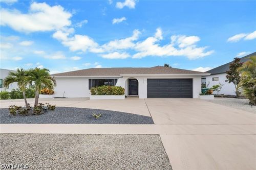 1781 Dogwood Dr, MARCO ISLAND, FL, 34145-6716 | Card Image