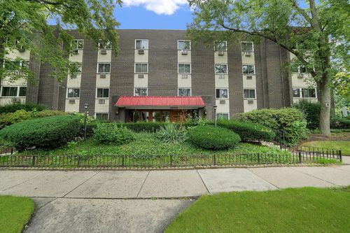 404-10015 Beverly Dr, Skokie, IL, 60076-1057 | Card Image