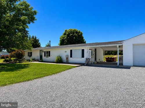 526 Pine Rd, CARLISLE, PA, 17015-9108 | Card Image