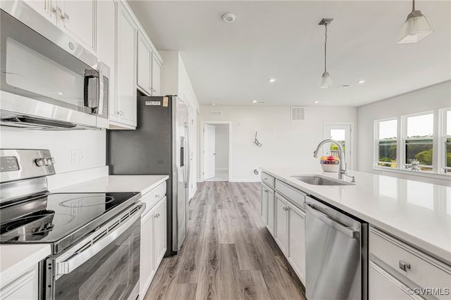 KITCHEN | Image 19