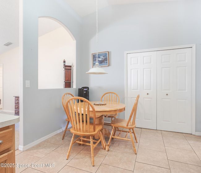 Kitchen Nook | Image 8