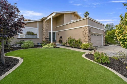 667 Sandy Hook Ct, Foster City, CA, 94404-3536 | Card Image