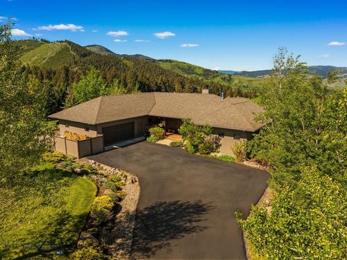303 S Big Elk Meadow Rd, Gallatin Gateway, MT, 59730-9637 | Card Image
