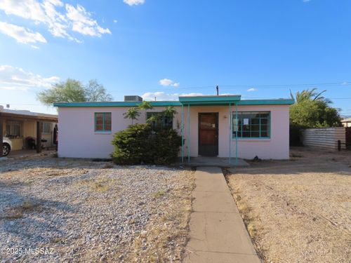 4631 E 14th St, Tucson, AZ, 85711-4215 | Card Image