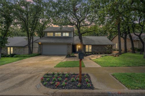 3024 Pecan Cir, Bedford, TX, 76021-2831 | Card Image