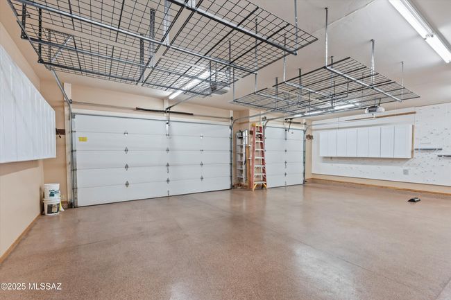 30-Garage | Image 39