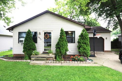 1025 Jackson St, Vermilion, OH, 44089-1071 | Card Image