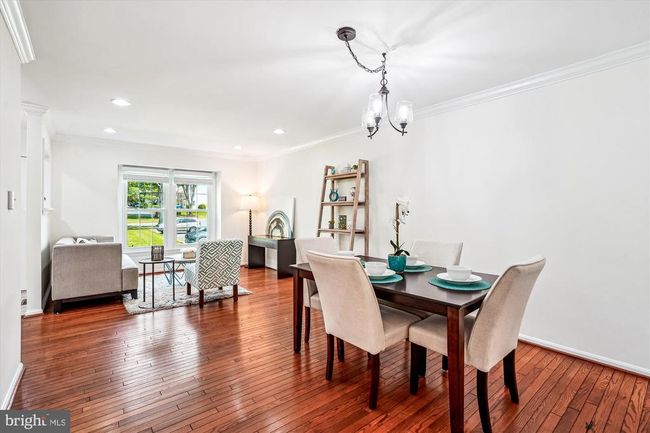 5521 Lakewhite Ct, Townhouse with 3 bedrooms, 4 bathrooms and null parking in FAIRFAX VA | Image 7