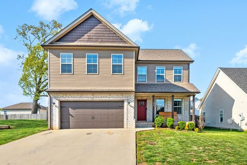 692 Elm St, Clarksville, TN, 37040-6244 | Card Image