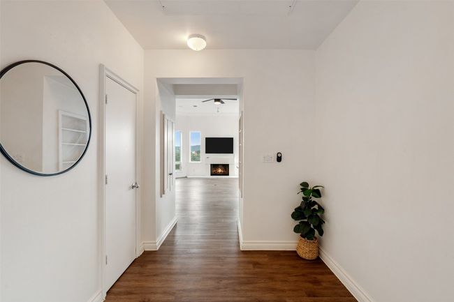 5312 Scenic View Dr, House other with 2 bedrooms, 3 bathrooms and 2 parking in Austin TX | Image 4