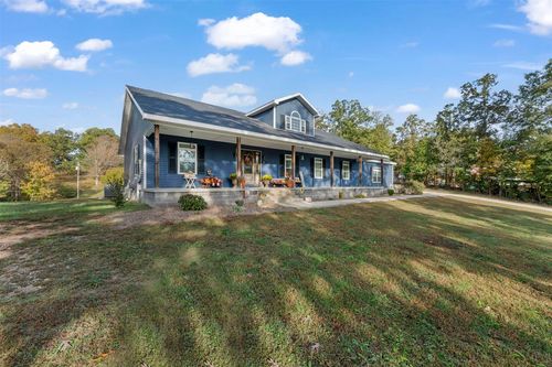 24 Nora Mae Ln, Beechmont, KY, 42323-3202 | Card Image