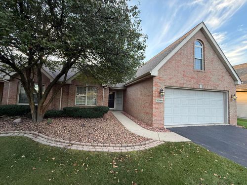 10000 Wildwood Ln, Highland, IN, 46322-5512 | Card Image