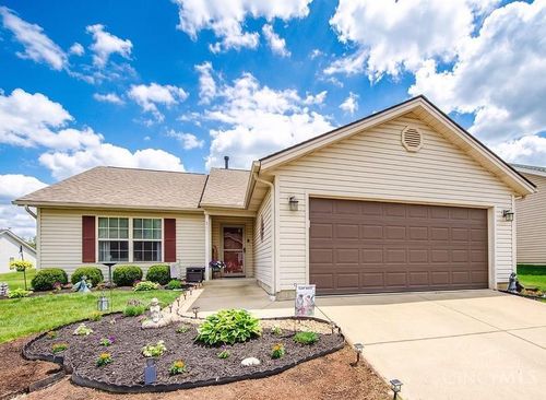 61 W Persimmon Drive, Hamilton, OH, 45013 | Card Image