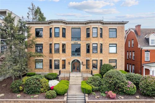 apt-9-121 Grandview Ave, Mt Washington, PA, 15211-1637 | Card Image