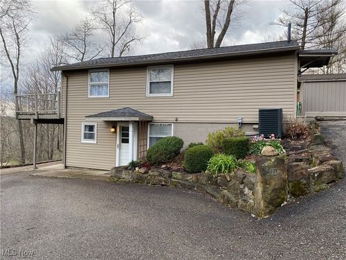 7121 Fable Rd Sw, Sherrodsville, OH, 44675-9562 | Card Image