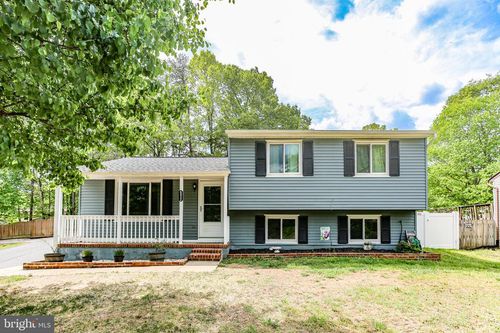 6032 Windsor Dr, FREDERICKSBURG, VA, 22407-5031 | Card Image