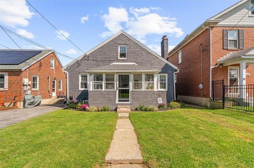 614 Crestline Ave, BETHLEHEM, PA, 18015-4204 | Card Image