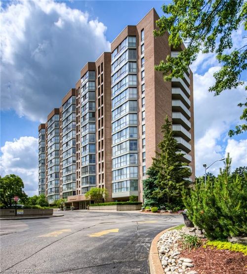 702-265 Westcourt Pl, Waterloo, ON, N2L6E4 | Card Image