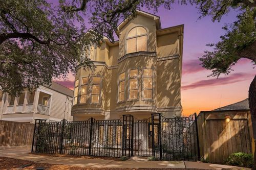 a-1215 Marconi St, Houston, TX, 77019-4209 | Card Image